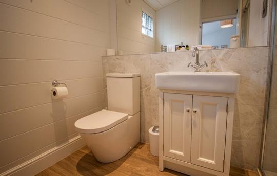 Main Bedroom Ensuite at Rowan Lodge