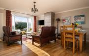 Spacious open plan living area - Stressless sofas