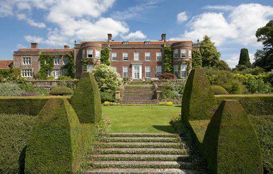 Hinton Ampner National Trust estate (20 mins away)