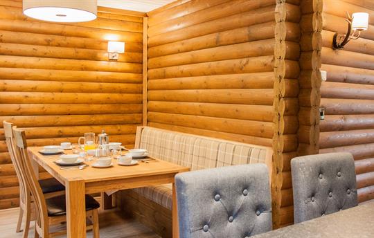 Breakfast bar and large dining area