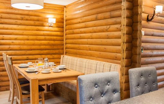 Breakfast bar and large dining area