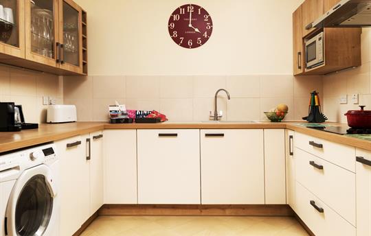 Spacious kitchen in Sundew