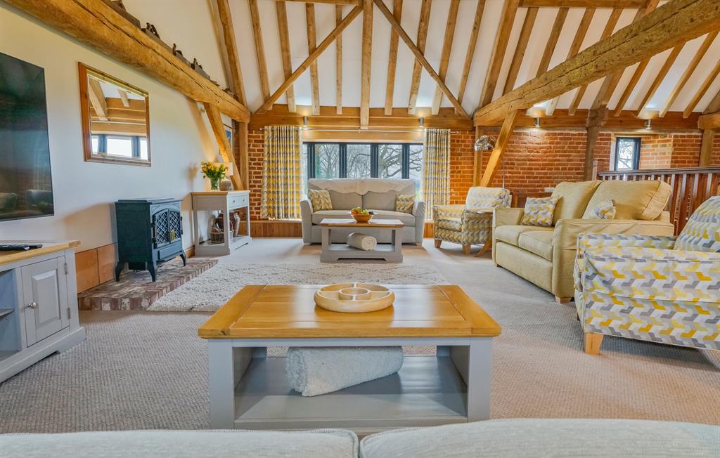 Braeburn Lounge area