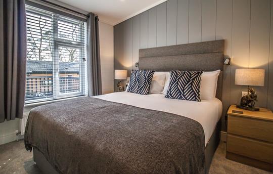 Main bedroom with king size bed