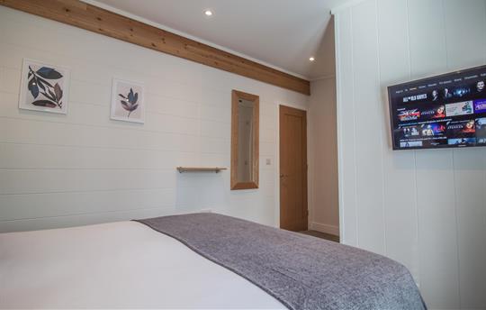 Smart TV and walk in wardrobe