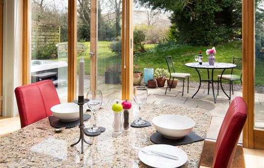 Living Kitchen to garden Gate Lodge