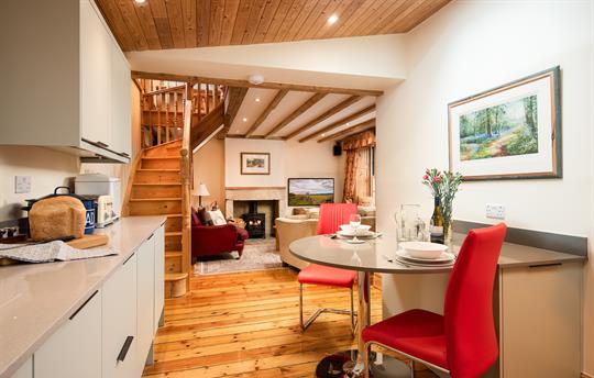 Coach House kitchen to lounge