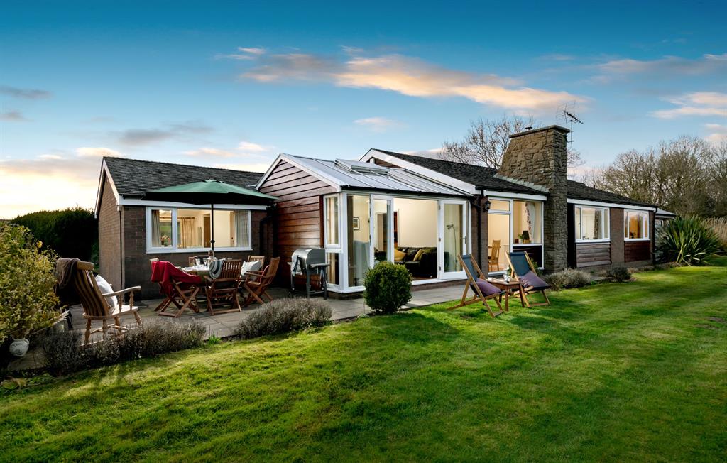 Pendennis at Eaton Manor: 5 Star Rural Luxury