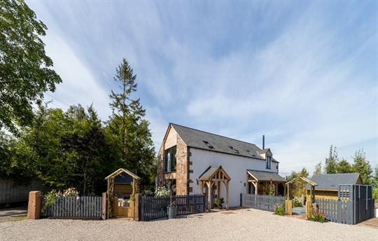 Dandelion and Hoglet Holiday Cottages