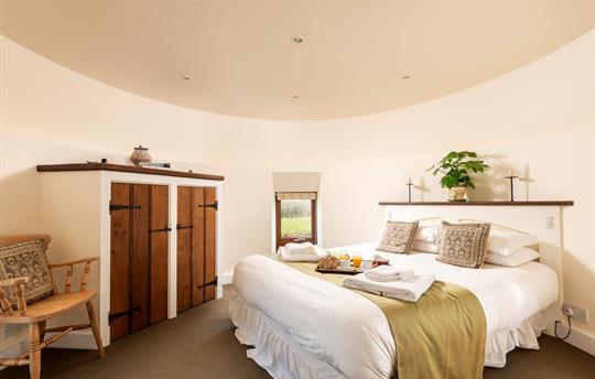 The Roundel Bedroom