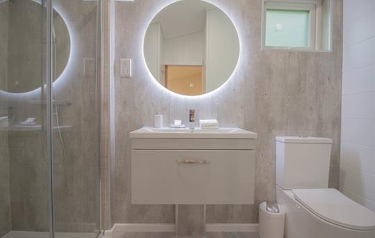 Ensuite shower room in Aspen Lodge