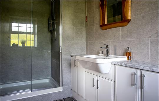 En-suite Shower