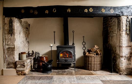 Tincleton Lodge - Inglenook Fireplace