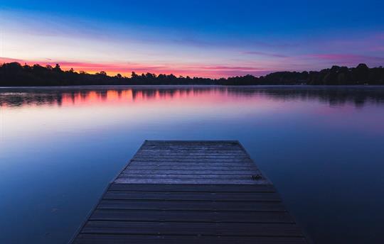 Enjoy a walk and a Cafe stop at Ellesmere Mere