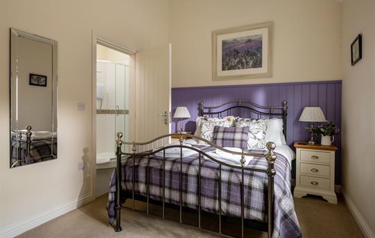 Double bedroom with en suite