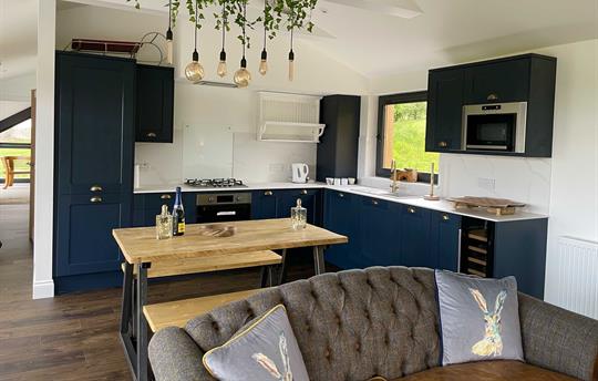 Brand new, high end kitchen. Fully equipped