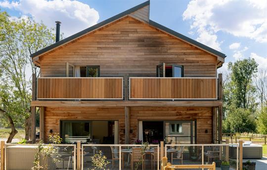 Sicilian Lemon luxury holiday house, Hampshire