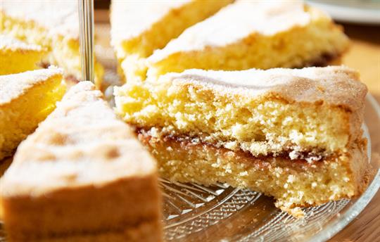 Victoria sponge cake in the welcome pack