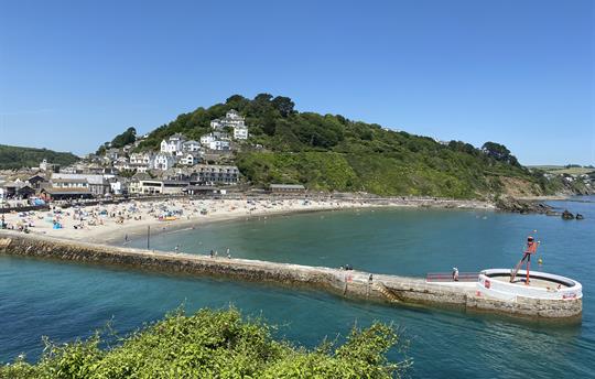 Looe beach and Banjo Pier