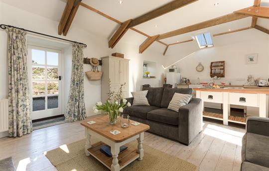 Jasmine  Kitchen diner