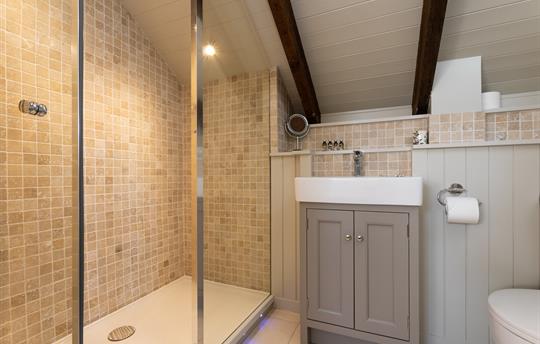 Honeysuckle ensuite