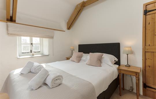 Walnut King size bedroom