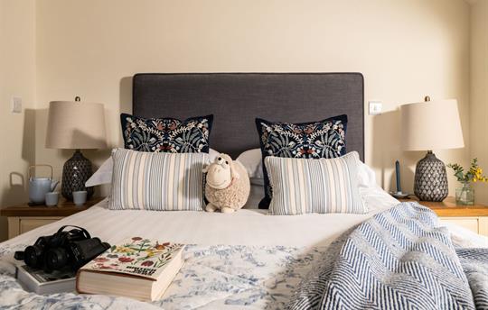 Shepherds - 1st Bedroom