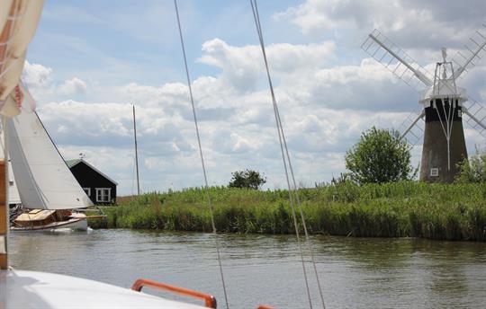 Sailing on the Norfolk Broads