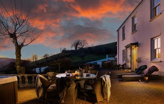 The Georgian House - twilight view