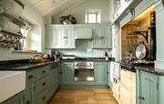 Ring and Thimble kitchen