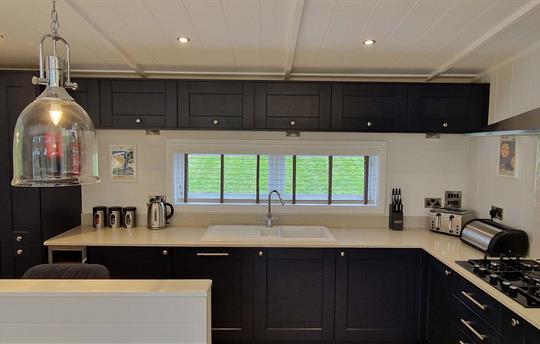 Well equipped kitchen