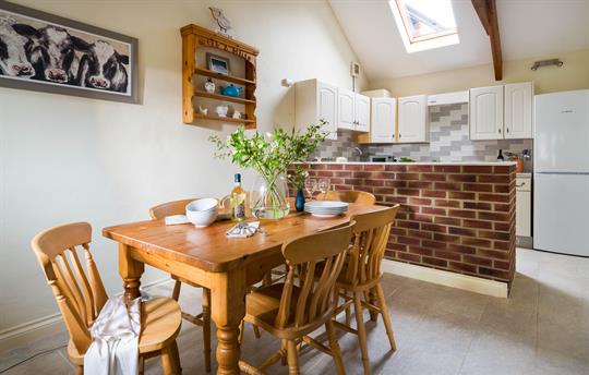 Swallow's Nest kitchen diner