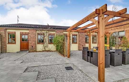 Entrance and outside dining