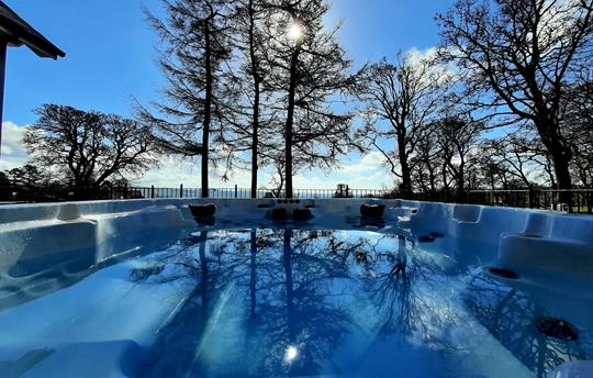 The Capercailllie Hot Tub at airhouses 