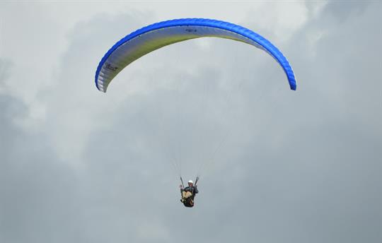 Hang-gliding