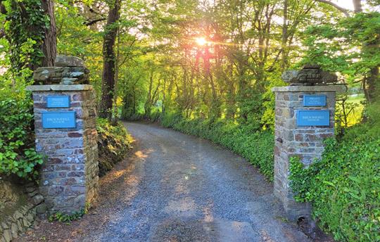 Gates to Broomhill Manor