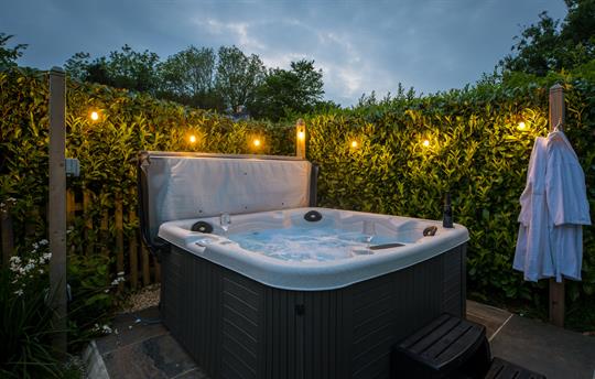 Threshing Barn hot tub.