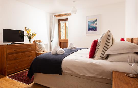 Threshing Barn bedroom 1