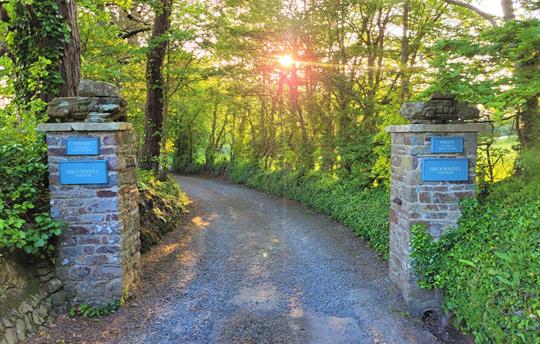 Gates to Broomhill Manor
