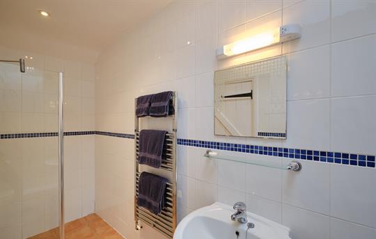 Ensuite shower room