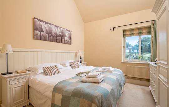 Second bedroom double or twin