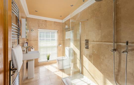 Master Bedroom 2 ensuite