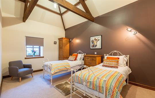 Spacious twin bedroom