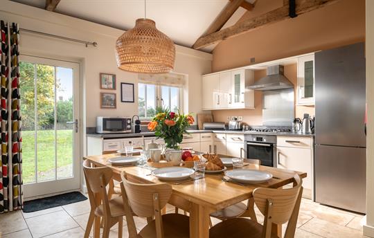Avocet kitchen and dining area