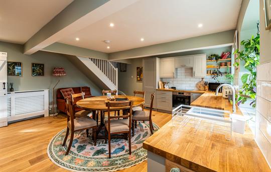 Stable Cottage kitchen