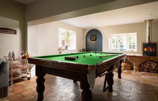 Games room and cocktails anyone? 