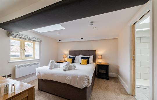 Old Bakery King Bedroom