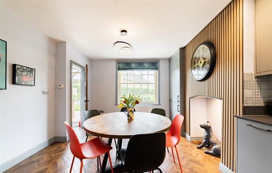 Plough Cottage kitchen/ Dinner