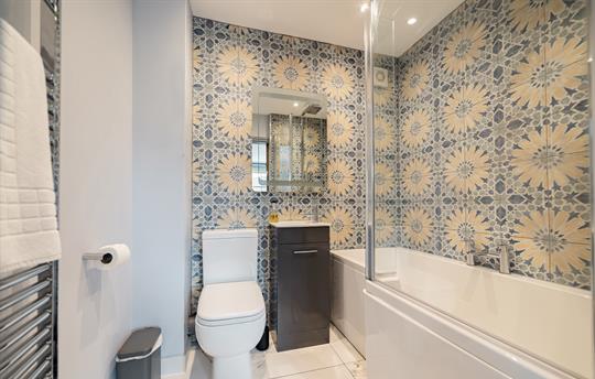 Plough Cottage Bed 2 Ensuite Shower over bath