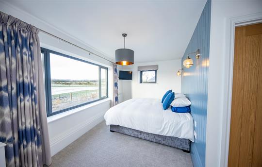 Wake up to stunning views